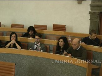Perugia, sindaco fantasma e maggioranza latitante, il Consiglio dura 10 minuti