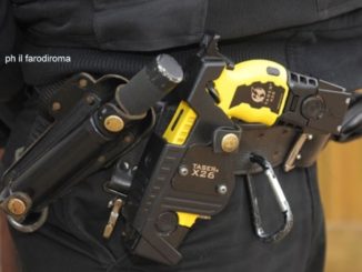 Polizia locale di Perugia avrà il Taser, approvato dal Consiglio comunale