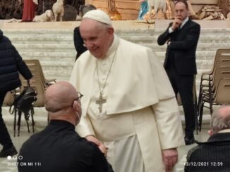 Papa Francesco incontra in vaticano i ragazzi del Serafico