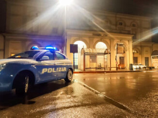 Giovane sorpreso con stupefacenti, polizia di Perugia interviene