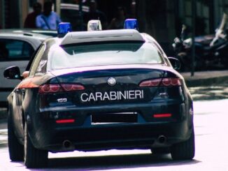 Carabinieri arrestano un minore e ne denunciano sette