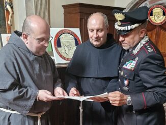 Carabinieri Arte restituiscono a convento San Francesco manoscritto Papa Pio VI