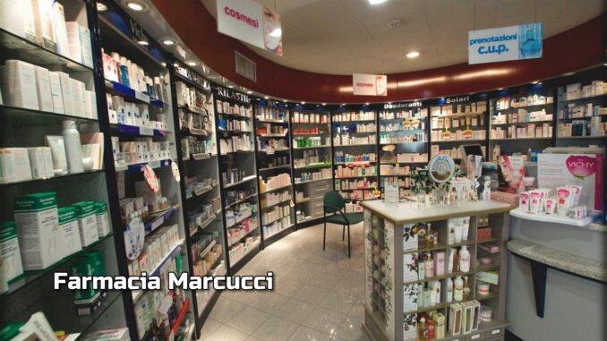 Condizioni di lavoro nelle farmacie private presidio protesta a Perugia