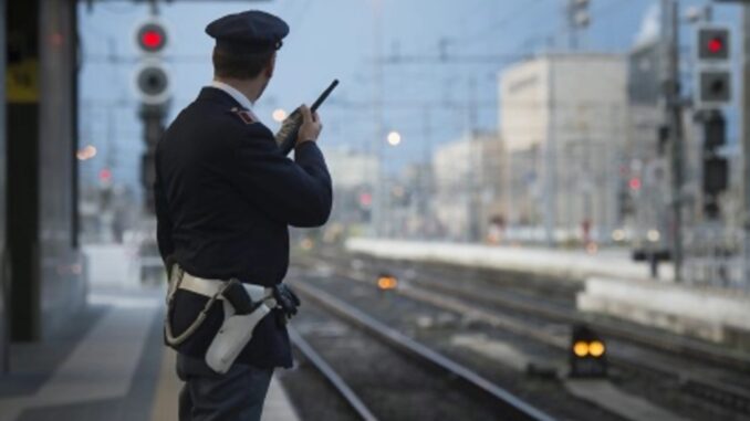Operazione stazioni sicure: Polizia ferroviaria controlla 800 persone