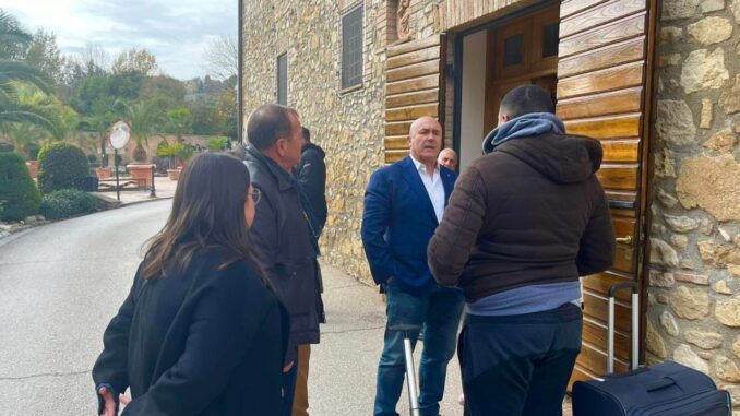 Stefano Bandecchi visita la Comunità Incontro a Molino Silla