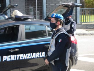 Polizia penitenziaria di Spoleto protesta per le condizioni di lavoro