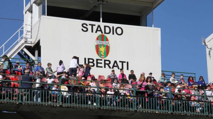 Tifosi della Ternana esigono chiarezza sul futuro del club